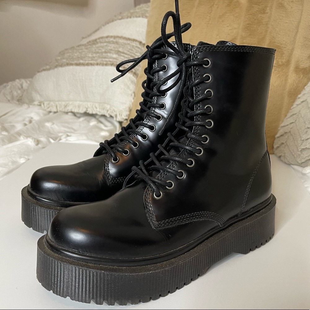*NEW* JEFFREY CAMPBELL COMBAT BOOTS